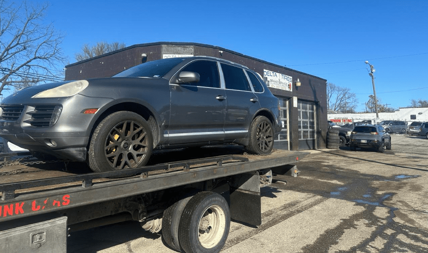 TOWING SERVICE